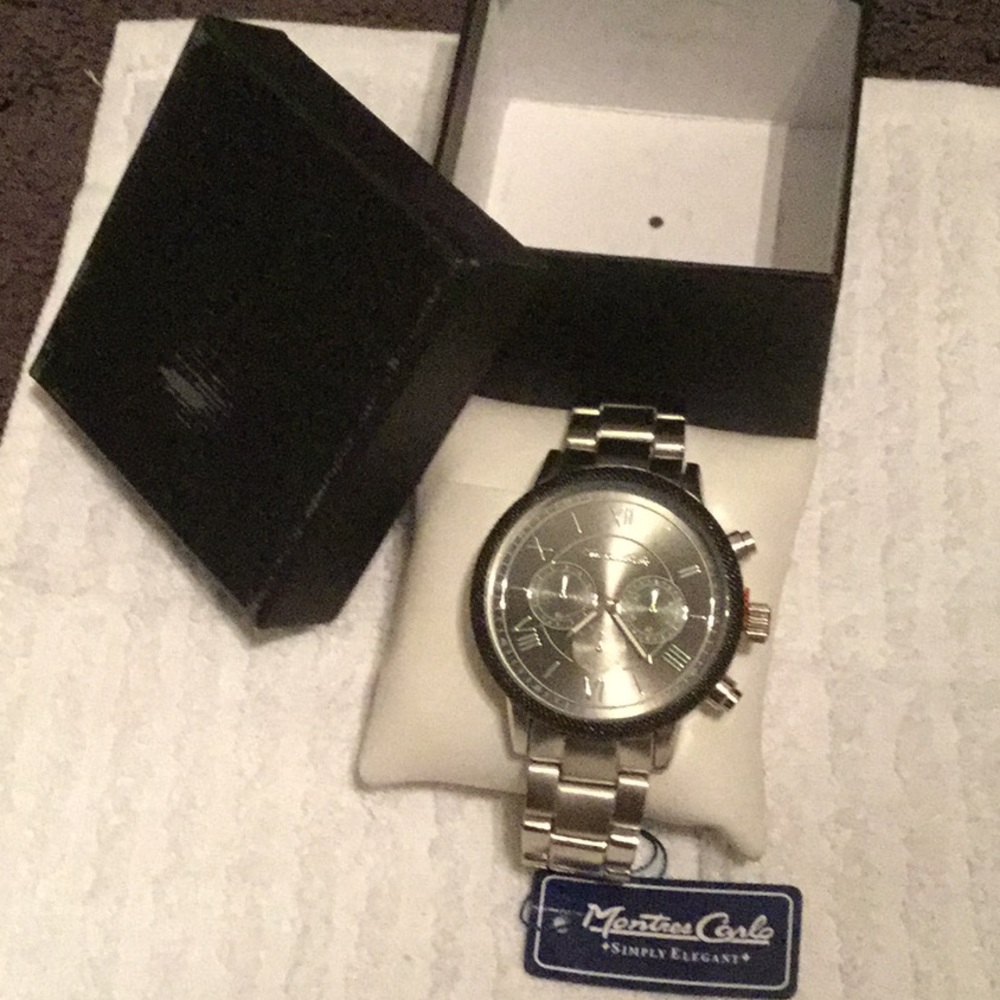 NWT Montres Carlo Men’s Watch in silver tone
